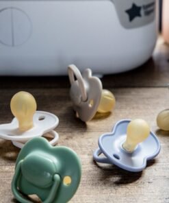 Alternative view of tommee tippee Pack Of 4 Breast-Like Soother Skin-Like Texture Symmetrical Orthodontic Design, 0-6 Months Dummies For Boy