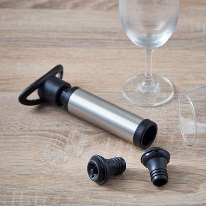 Barwell Vacuum Pump and Cork Set