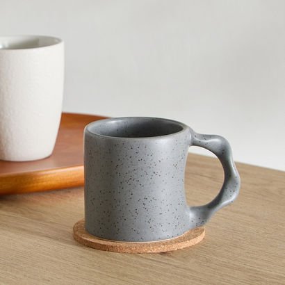 Donna Stoneware Mug Twist handle - 230 ml