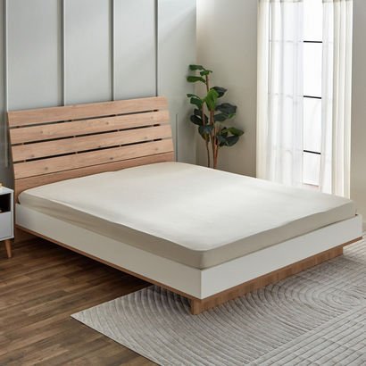 Derby Solid Microfiber Double Fitted Sheet - 140x2...