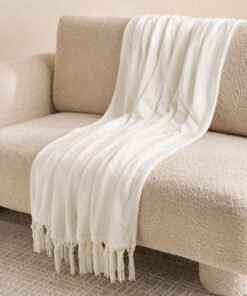 Lavish Plush Throw - 130x180 cm