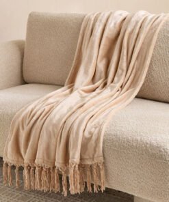 Lavish Plush Throw - 130x180 cm