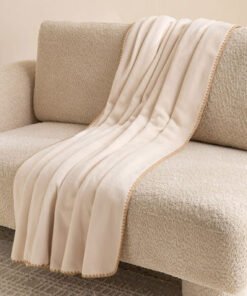 Madison Plush Flannel Throw - 130x170 cm