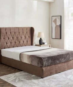 Curvy Chester Queen Upholstered Bed - 140x200 cm