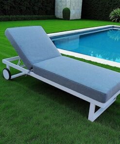 Modern White Aluminium Outdoor Sun Lounger with Wheels – Light Grey Cushions , 2x Sunbeds