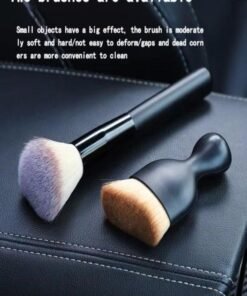 Wet and dry car interior dust brushes