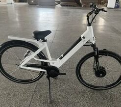 Fat Tire Electric Bicycle Bafang 500W Brushless Rear Hub Motor E Bike with LED Screen