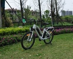 High Quality 500W Motor 26 Inch Electric Bicycle City Driving for Adults